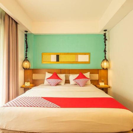 Capital O 852 The Silk At Dago Hotell Bandung Exteriör bild
