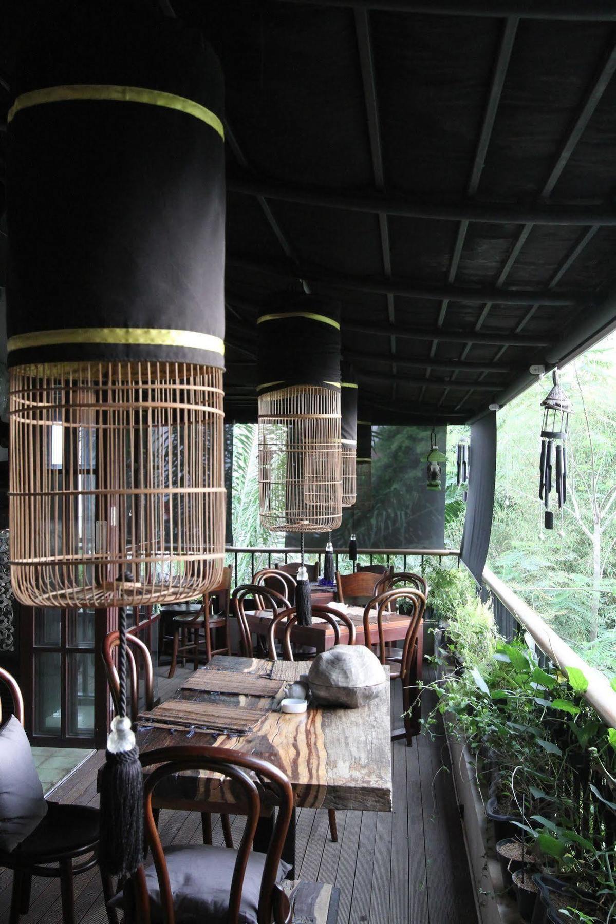 Capital O 852 The Silk At Dago Hotell Bandung Exteriör bild