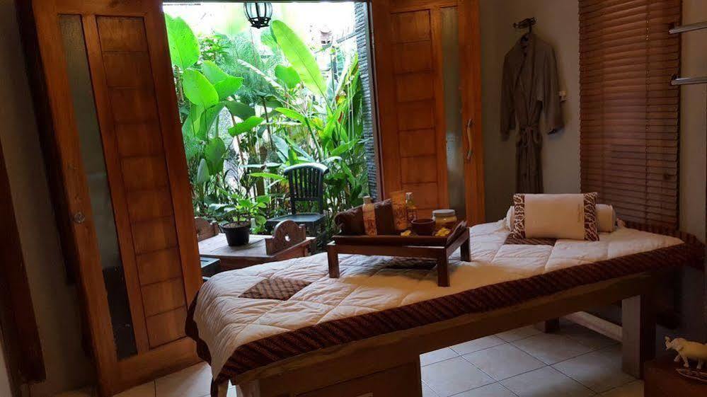Capital O 852 The Silk At Dago Hotell Bandung Exteriör bild