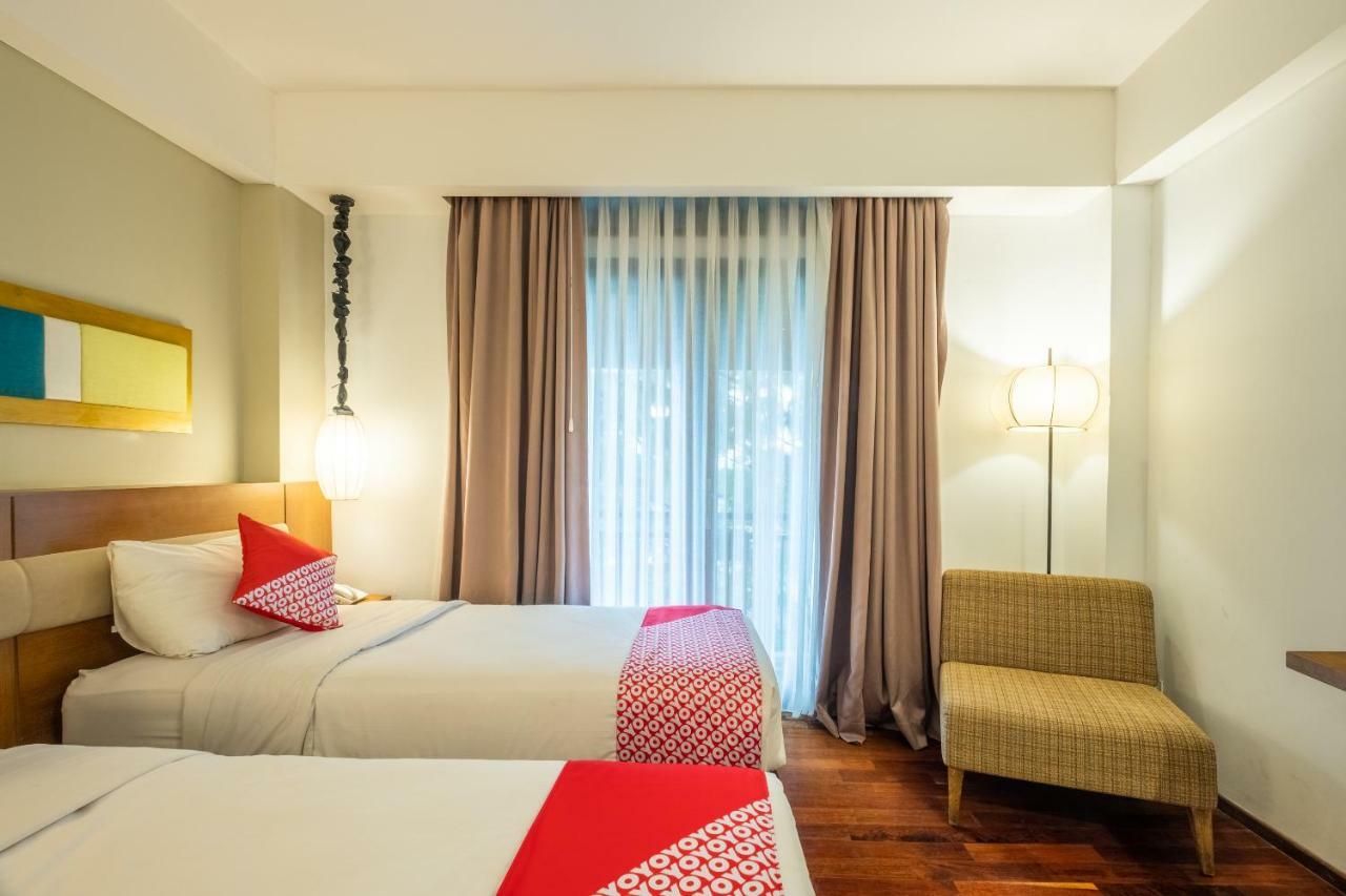 Capital O 852 The Silk At Dago Hotell Bandung Exteriör bild