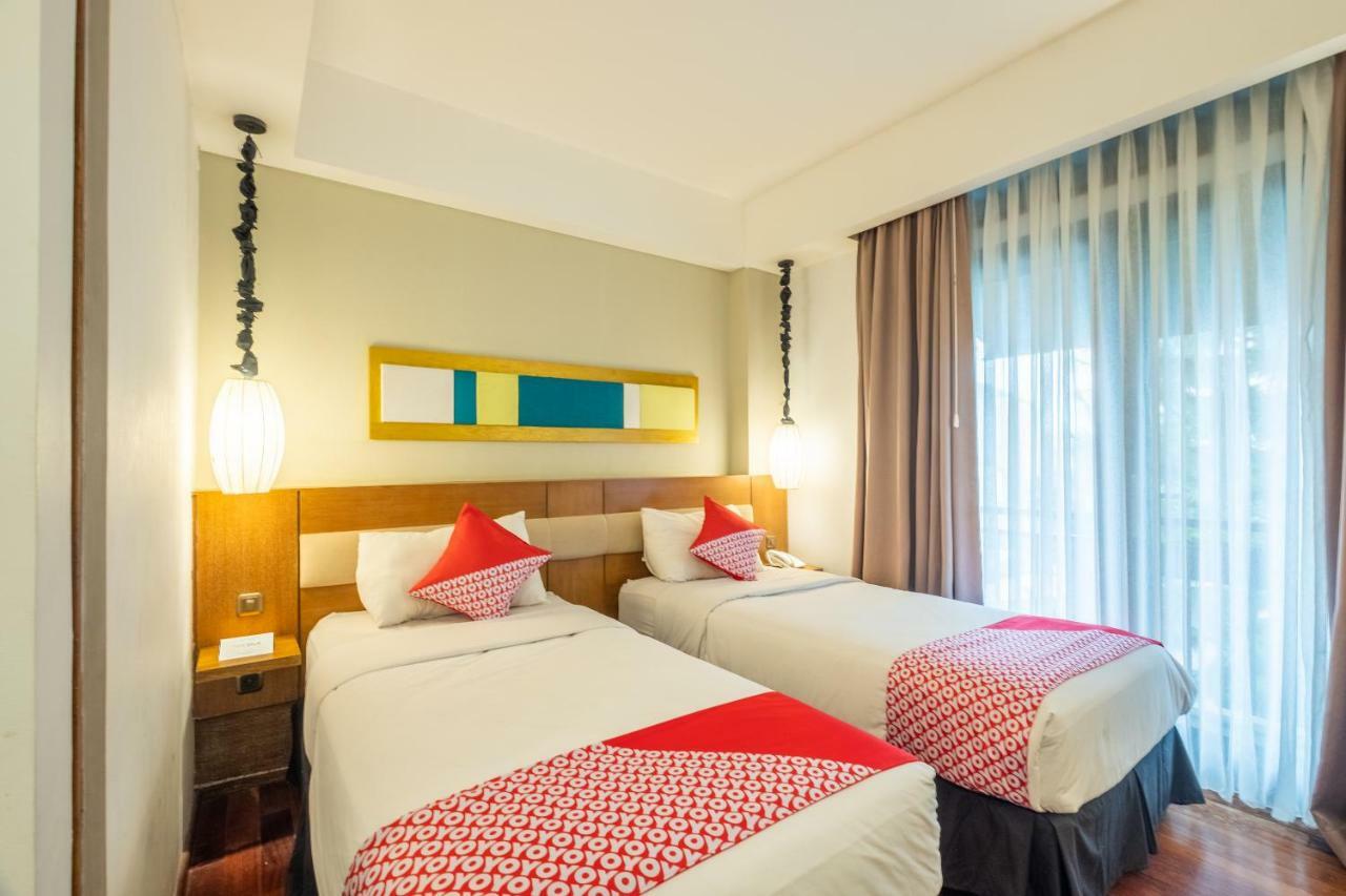 Capital O 852 The Silk At Dago Hotell Bandung Exteriör bild