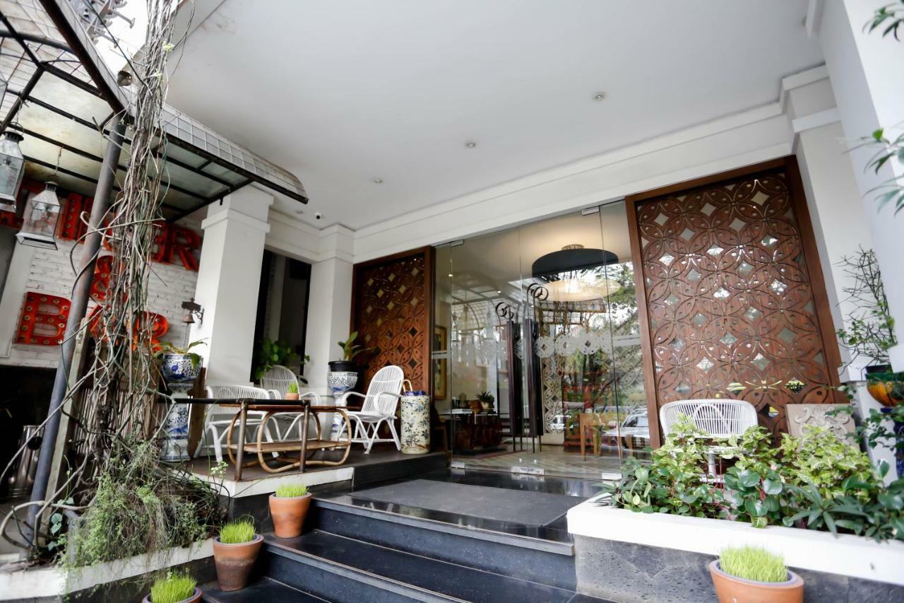 Capital O 852 The Silk At Dago Hotell Bandung Exteriör bild