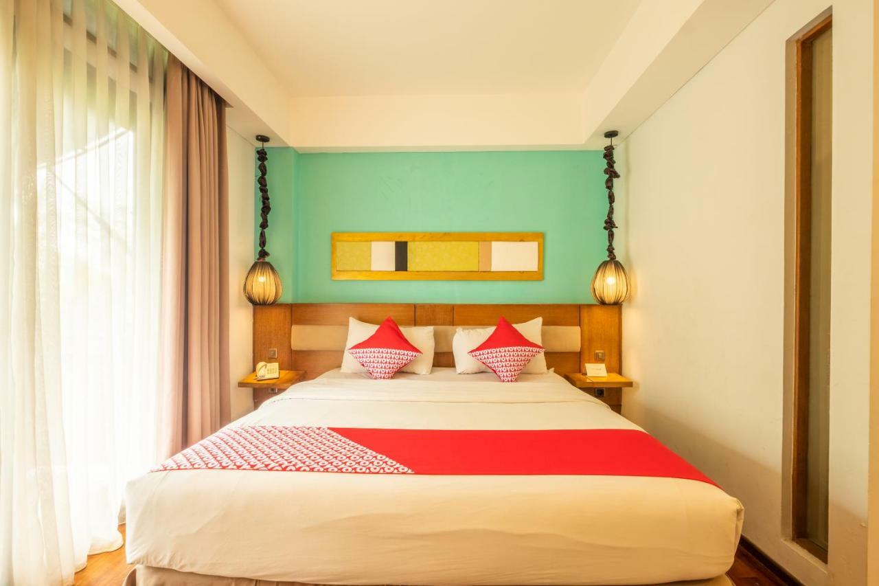 Capital O 852 The Silk At Dago Hotell Bandung Exteriör bild